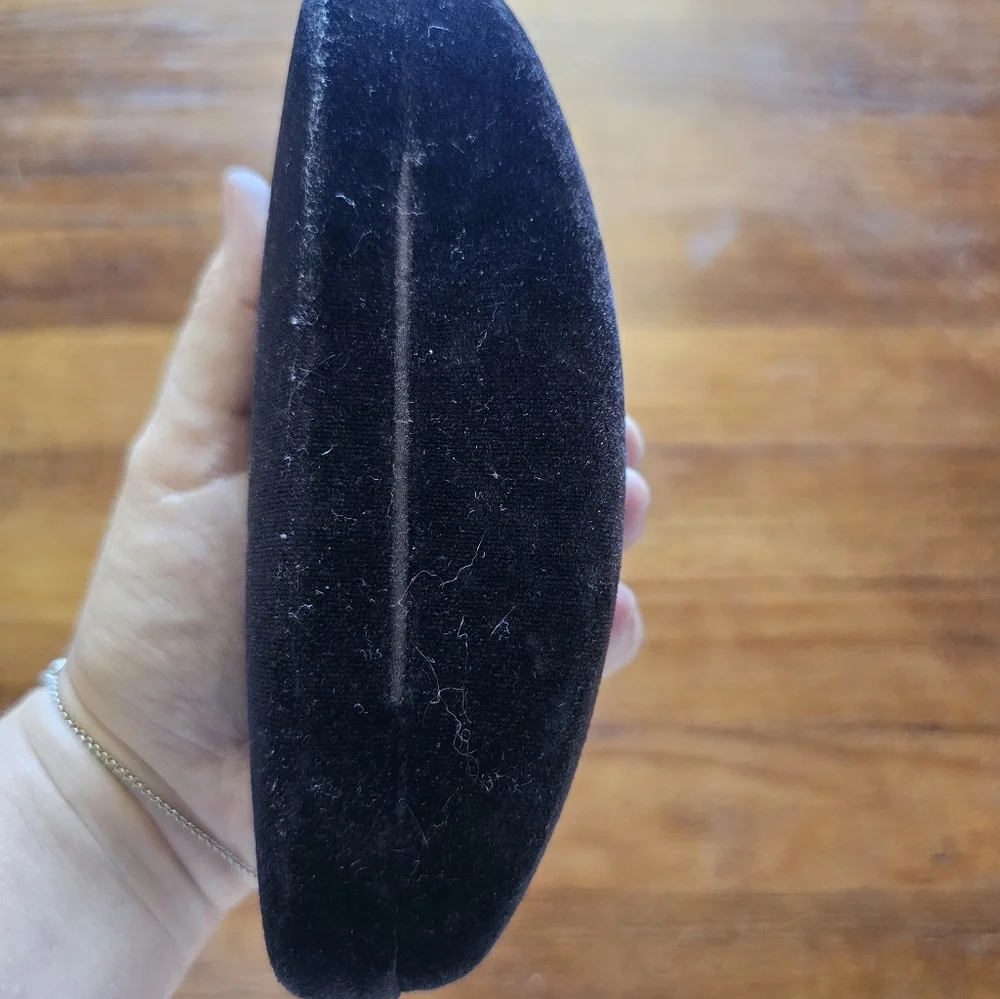 Tom Ford Dark Chocolate Brown Sunglasses Case‎ With Cleaning Tissue